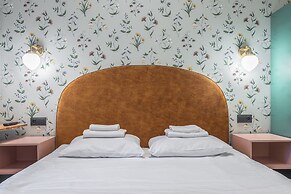 Friends apartment on Stremyannaya