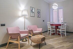 Friends apartment on Stremyannaya