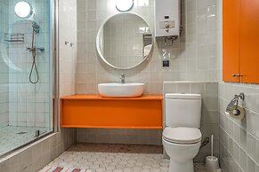 Friends apartment on Stremyannaya