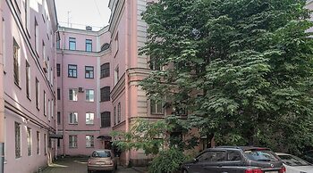 Friends apartment on Stremyannaya