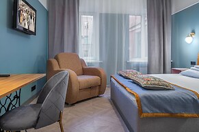 Friends apartment on Stremyannaya