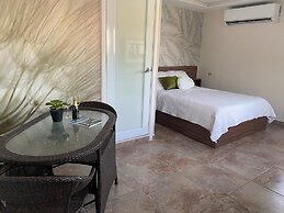 Rooms Boutique by Annie's