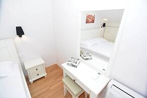 Apartments Dobrotski Dvori