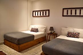 Cinco Hotel