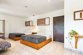 Cinco Hotel