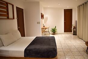 Cinco Hotel