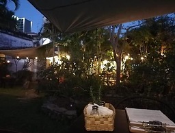 Cinco Hotel