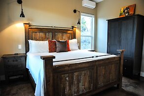 Hill Country Casitas