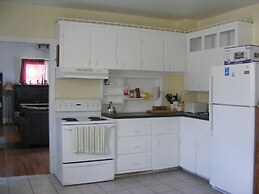 Elevate Rooms at 66 Montague