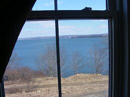 Elevate Rooms at 66 Montague