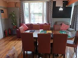 Swan Inn, Heathrow Airport