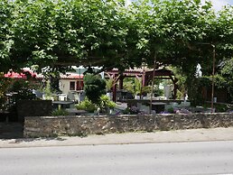 Hôtel Restaurant Trabenia
