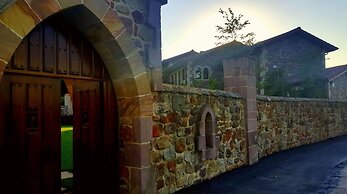 La Fuentona De Santillana