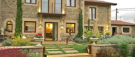 La Fuentona De Santillana