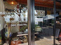 Papa's Home and Rabbit cafe