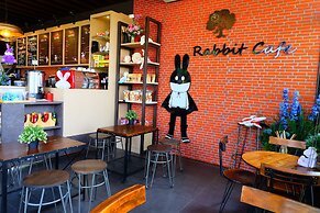 Papa's Home and Rabbit cafe