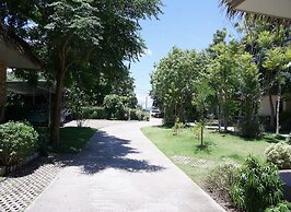 Papa's Home and Rabbit cafe