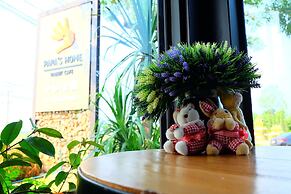 Papa's Home and Rabbit cafe