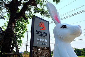 Papa's Home and Rabbit cafe