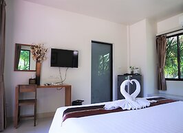 Papa's Home and Rabbit cafe