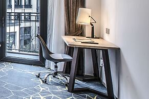 Q-Box Hotel Shanghai Sanjiagang