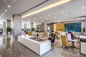 Q-Box Hotel Shanghai Sanjiagang