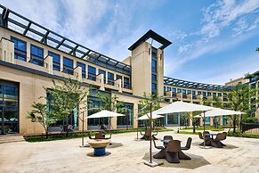 Q-Box Hotel Shanghai Sanjiagang