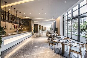 Q-Box Hotel Shanghai Sanjiagang