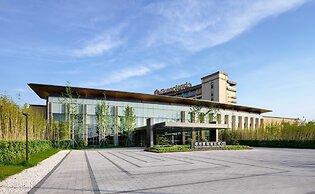 Q-Box Hotel Shanghai Sanjiagang