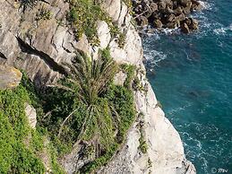 La Lampara Sea View Terrace Apartment With AC