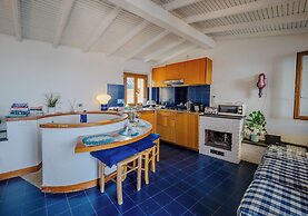 La Lampara Sea View Terrace Apartment With AC