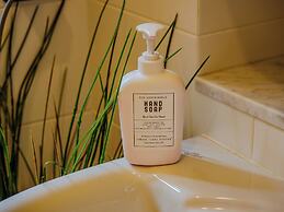 La Lampara Sea View Terrace Apartment With AC