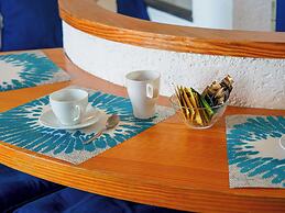 La Lampara Sea View Terrace Apartment With AC