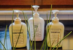 La Lampara Sea View Terrace Apartment With AC