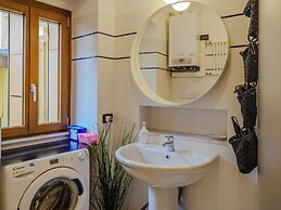 La Lampara Sea View Terrace Apartment With AC