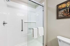 Best Western Plus Bolivar Hotel & Suites