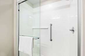 Best Western Plus Bolivar Hotel & Suites