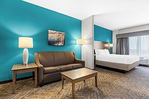 Best Western Plus Bolivar Hotel & Suites