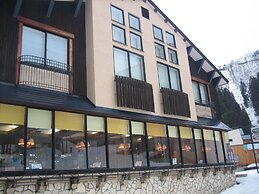 Lodge Nakajima
