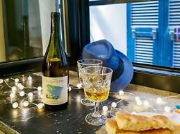 Camaella Luxury Studio