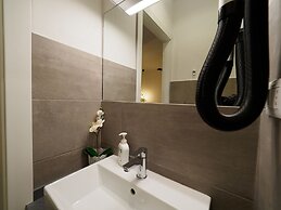 Camaella Luxury Studio