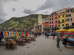 Petrella's Point Studio with AC