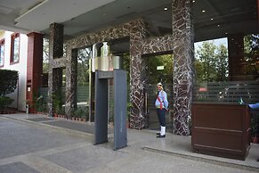 The Ocean Pearl Retreat