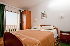 Barba Petra Dvori Apartments