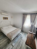 Tarcin Alacati Otel