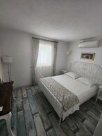 Tarcin Alacati Otel