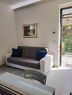 Sharky Charming Cottage