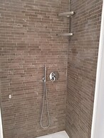 Sharky Charming Cottage