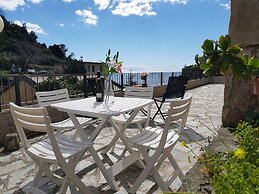 Augusto charming flat with sea view
