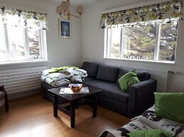 Brúnalaug Guesthouse Holiday Home